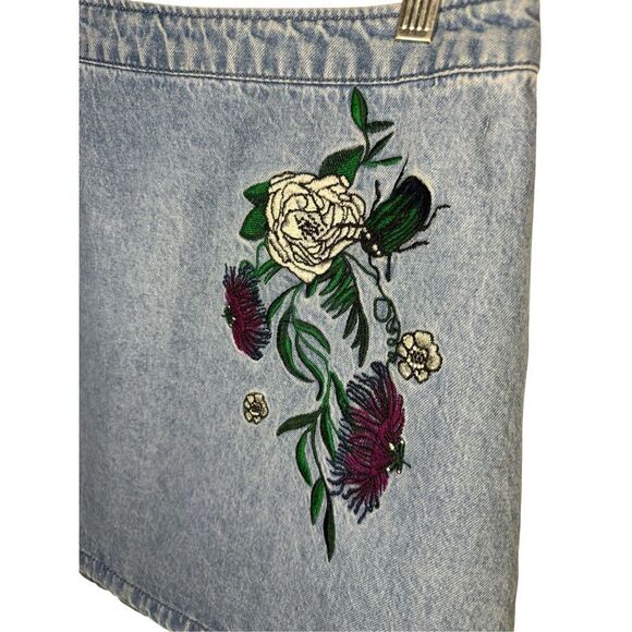 H&M X Coachella Women’s 8 Floral Embroidered Denim Skirt Cotton - Picture 4 of 8